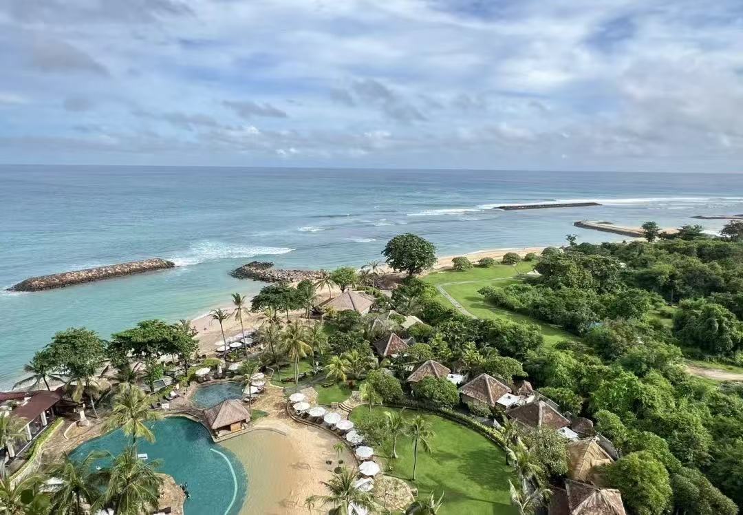 Ежегодная встреча 2024 года - взгляд в будущее с неогранич